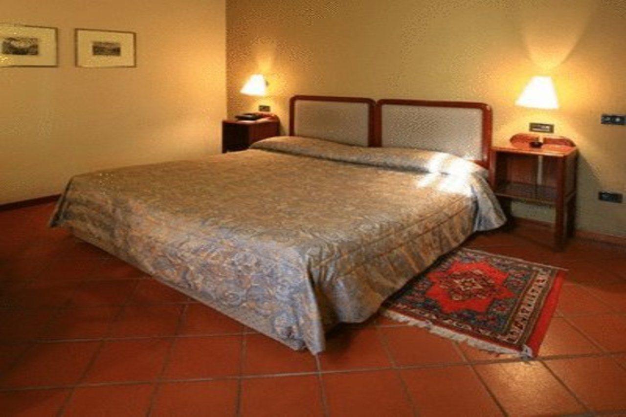 Hotel Palazzo Bocci Spello Luaran gambar