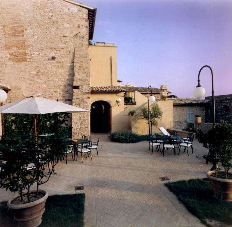 Hotel Palazzo Bocci Spello Luaran gambar